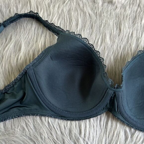 Berlei Barely There Bra Womens Size 34C Green Lightly Lined Underwire - Picture 6 of 7